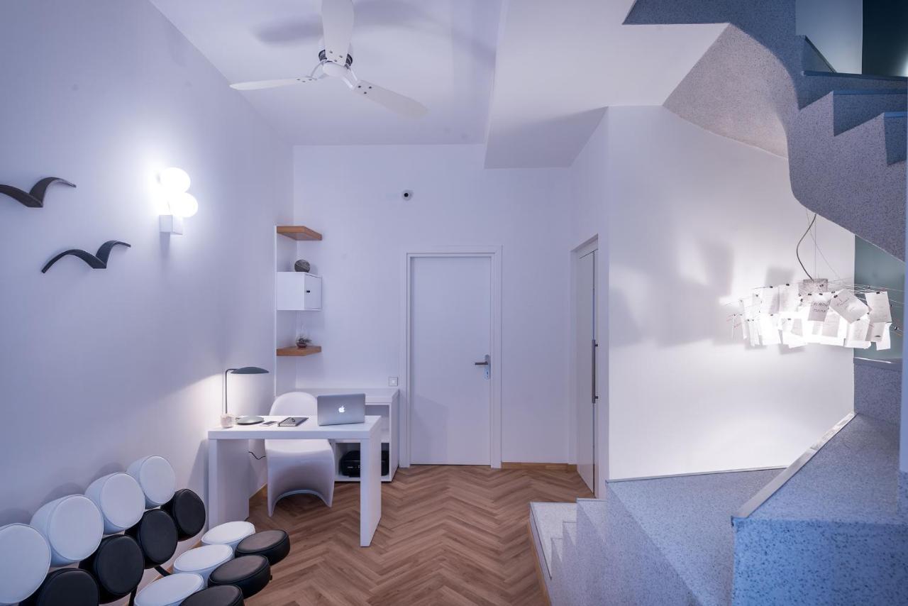 Shapes Luxury Suites แอร์มูโปลี ภายนอก รูปภาพ